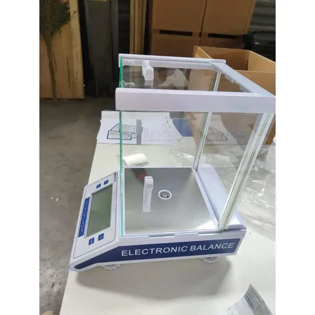 Balance analytique électronique 0,0001 g à étalonnage interne – Image 2